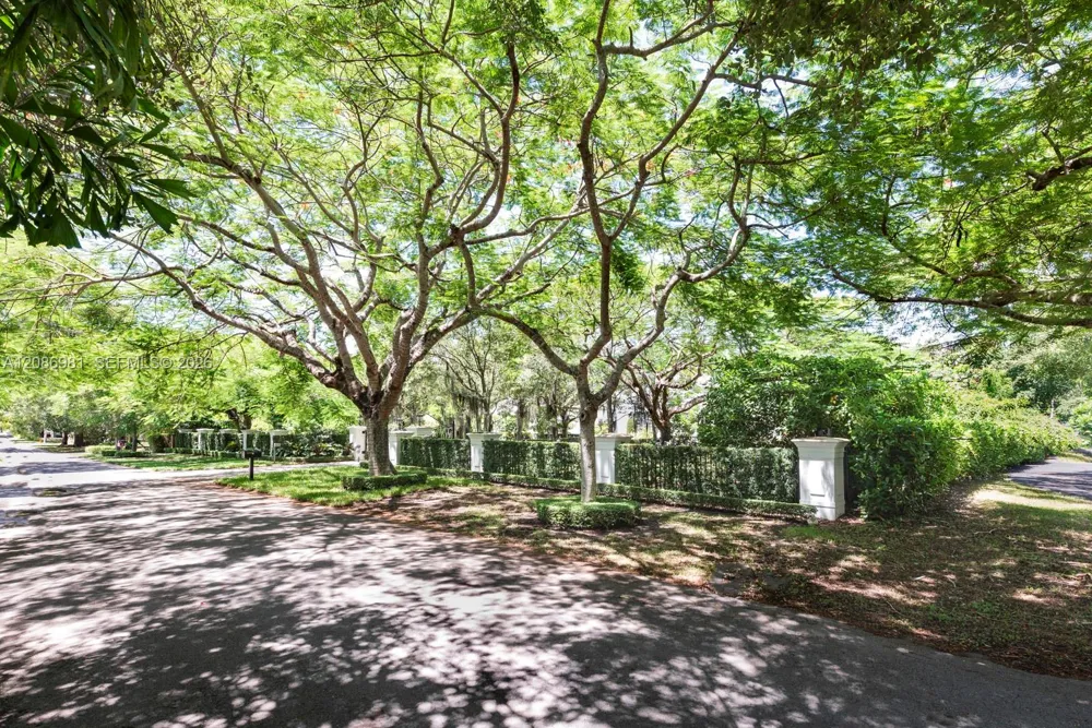 6045 SW 106th St Pinecrest, FL 33156