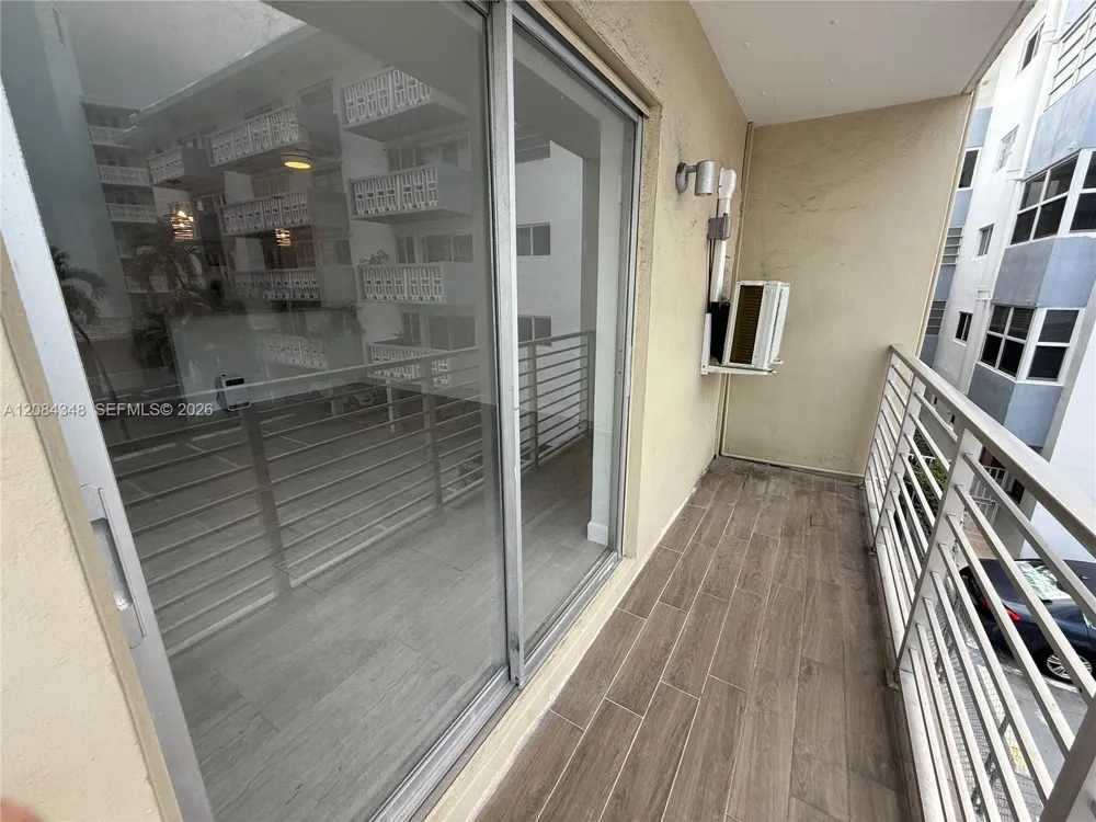 1441 Lincoln Rd #317 Miami Beach, FL 33139