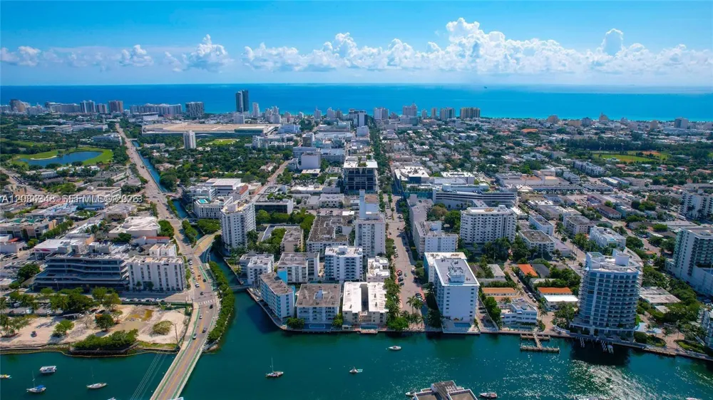 1441 Lincoln Rd #317 Miami Beach, FL 33139