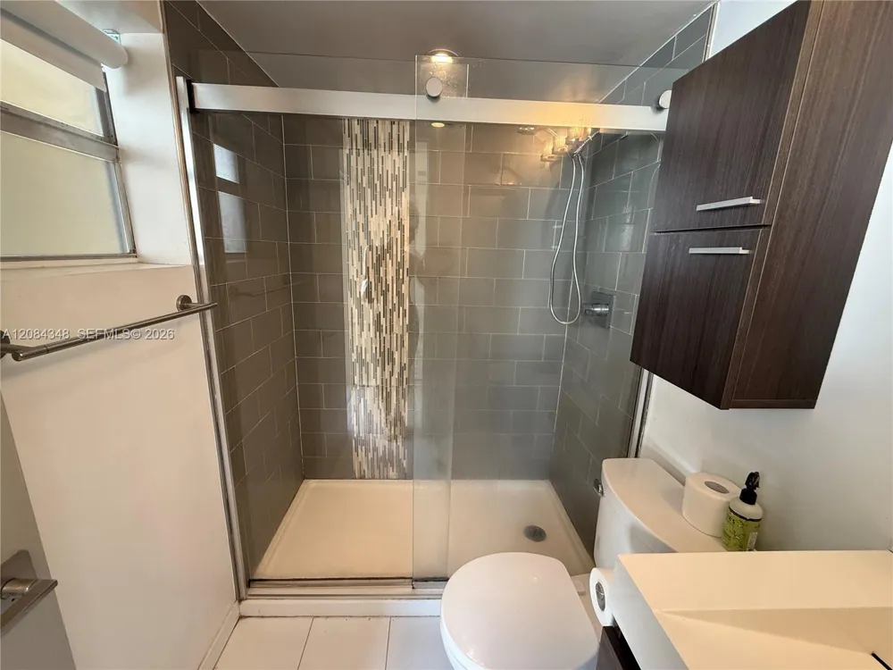 1441 Lincoln Rd #317 Miami Beach, FL 33139