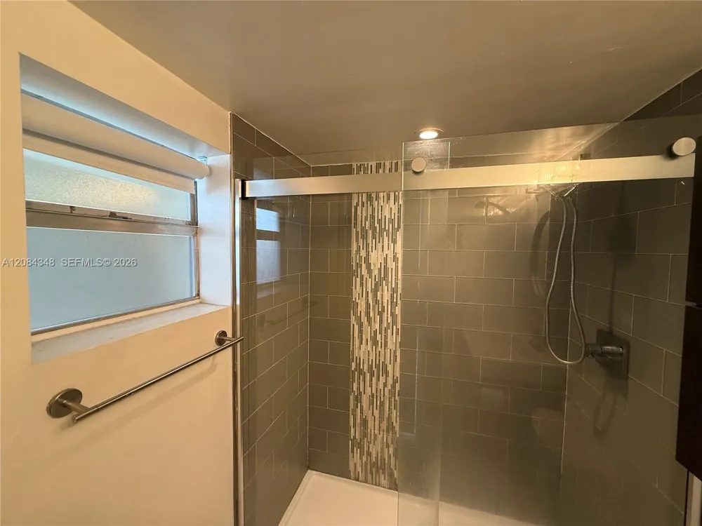 1441 Lincoln Rd #317 Miami Beach, FL 33139