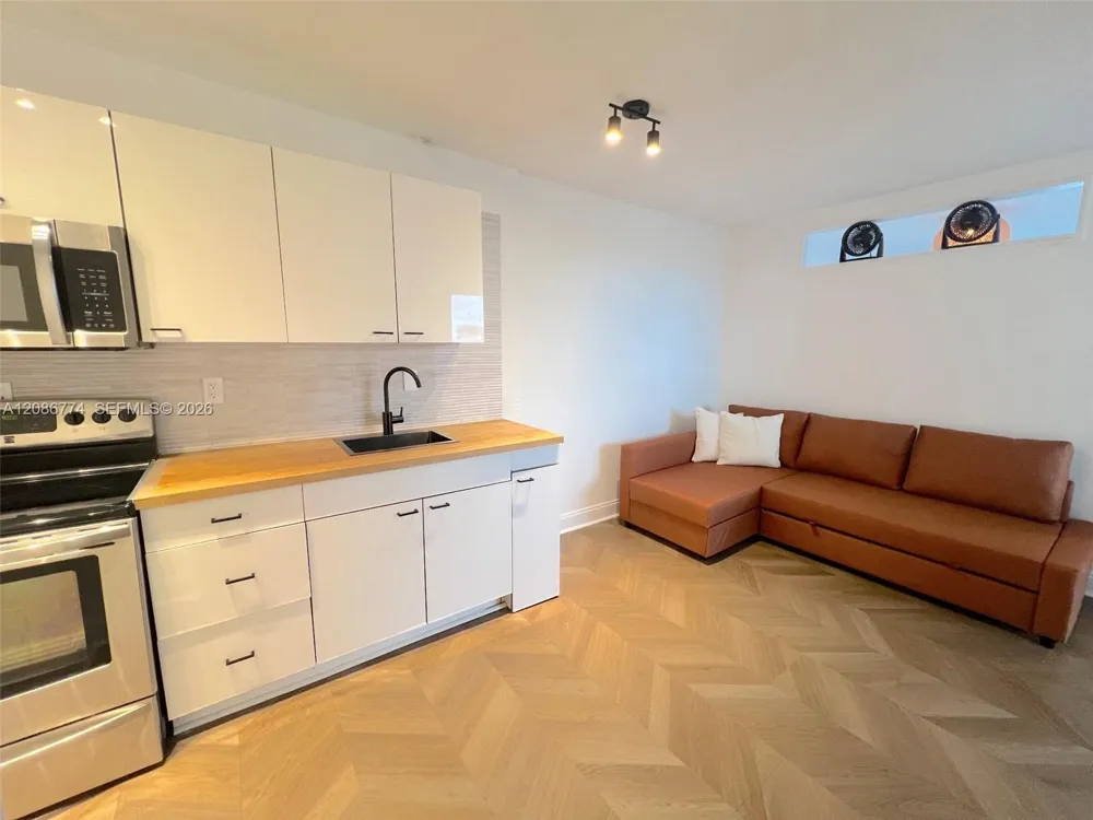 1255 Collins Ave #604 Miami Beach, FL 33139