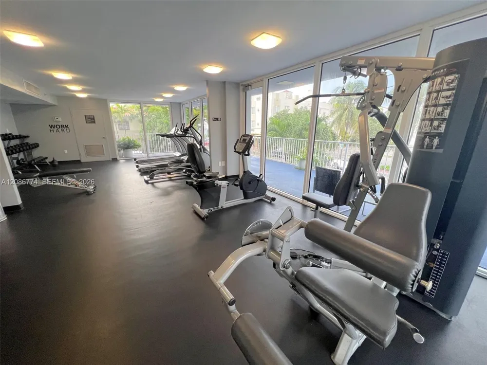 1255 Collins Ave #604 Miami Beach, FL 33139