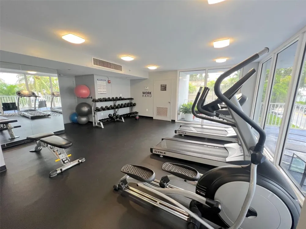 1255 Collins Ave #604 Miami Beach, FL 33139
