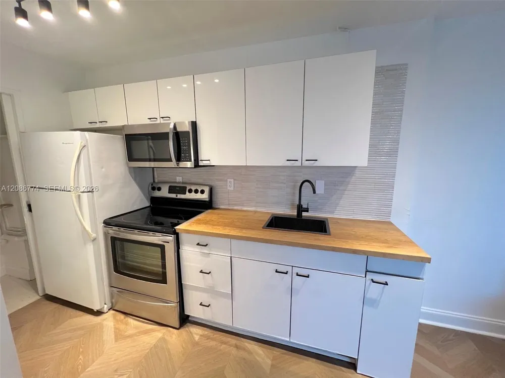 1255 Collins Ave #604 Miami Beach, FL 33139
