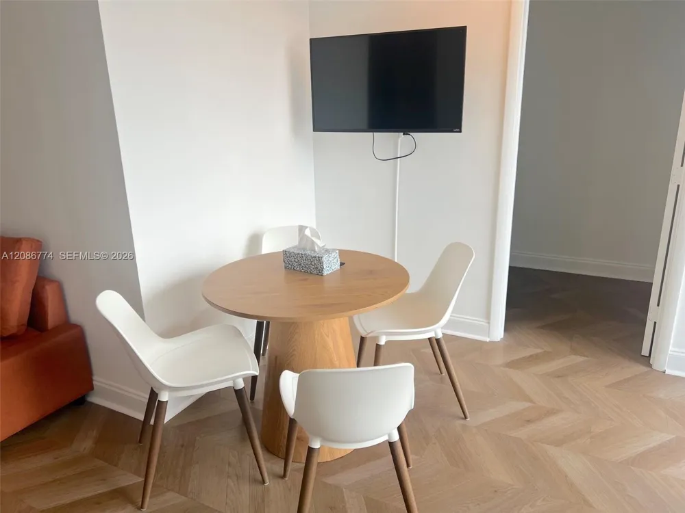 1255 Collins Ave #604 Miami Beach, FL 33139