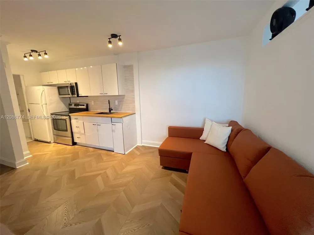 1255 Collins Ave #604 Miami Beach, FL 33139