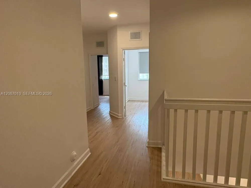 8671 NW 112th Ct Doral, FL 33178