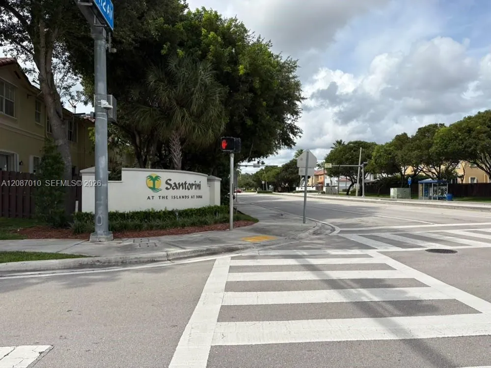 8671 NW 112th Ct Doral, FL 33178