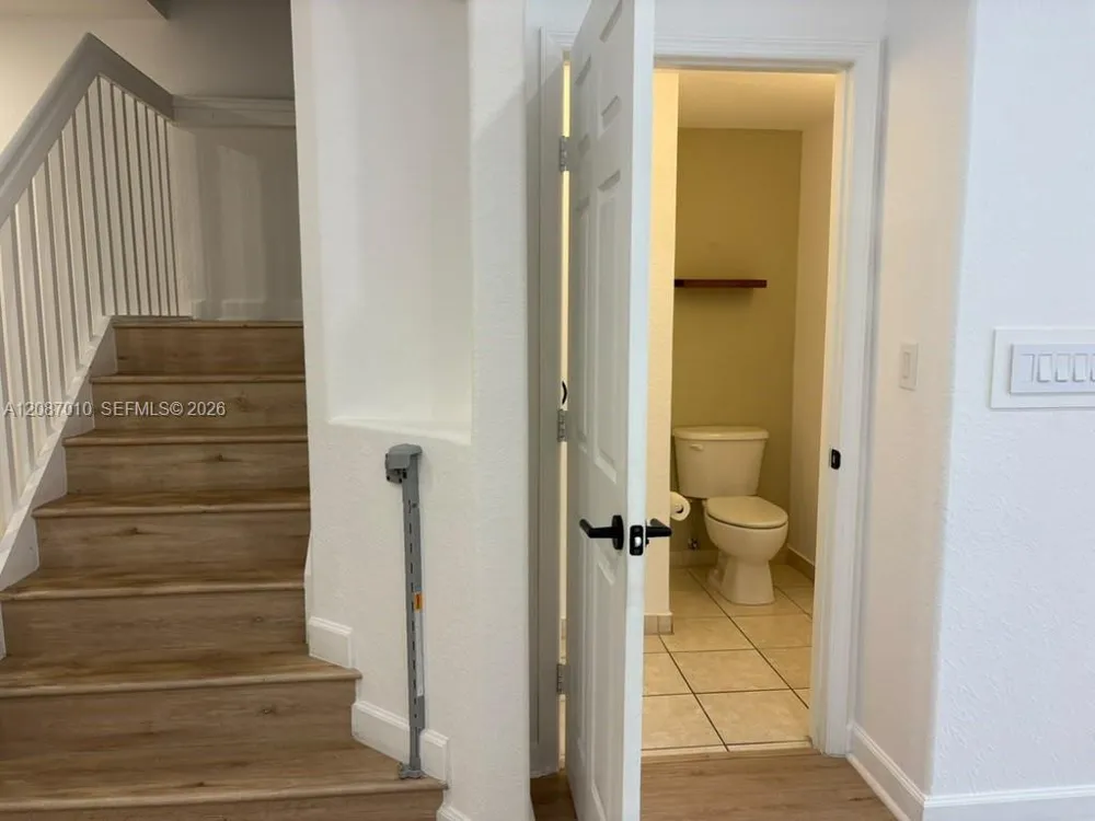 8671 NW 112th Ct Doral, FL 33178
