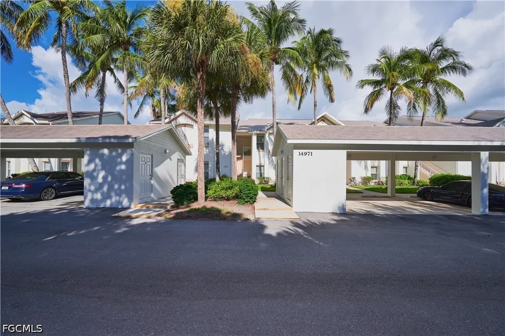 Rivers Edge Court #203 Fort Myers, FL 33908