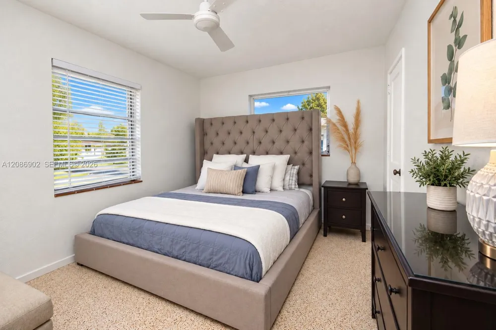 7330 SW 36th St Miami, FL 33155
