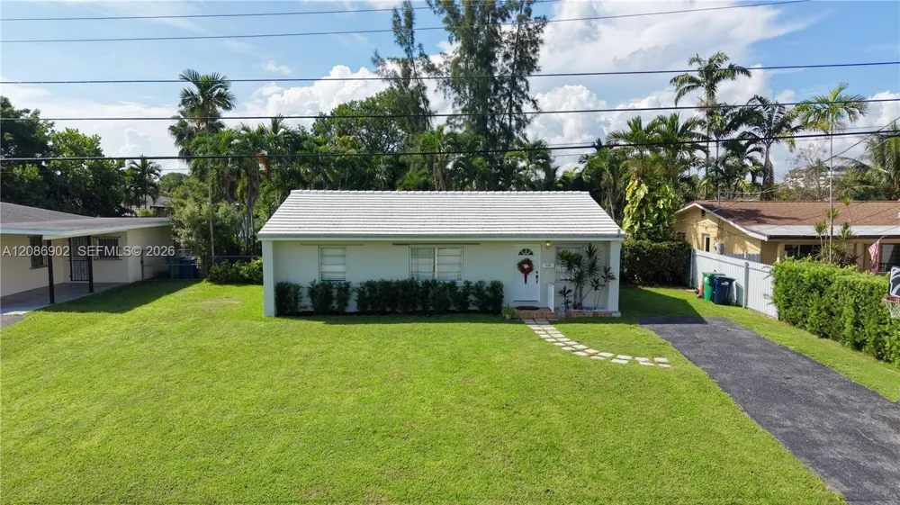 7330 SW 36th St Miami, FL 33155