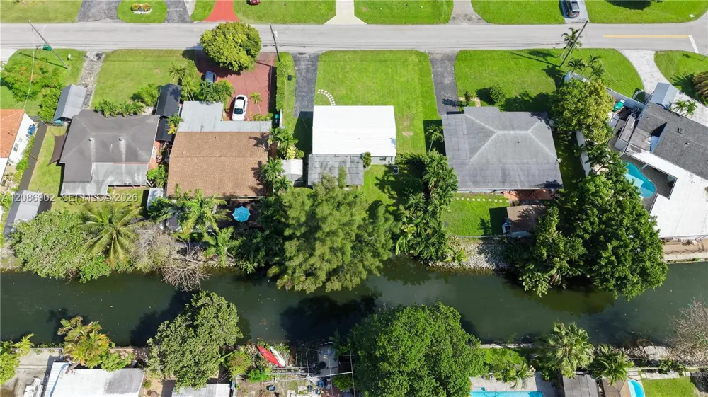 7330 SW 36th St Miami, FL 33155