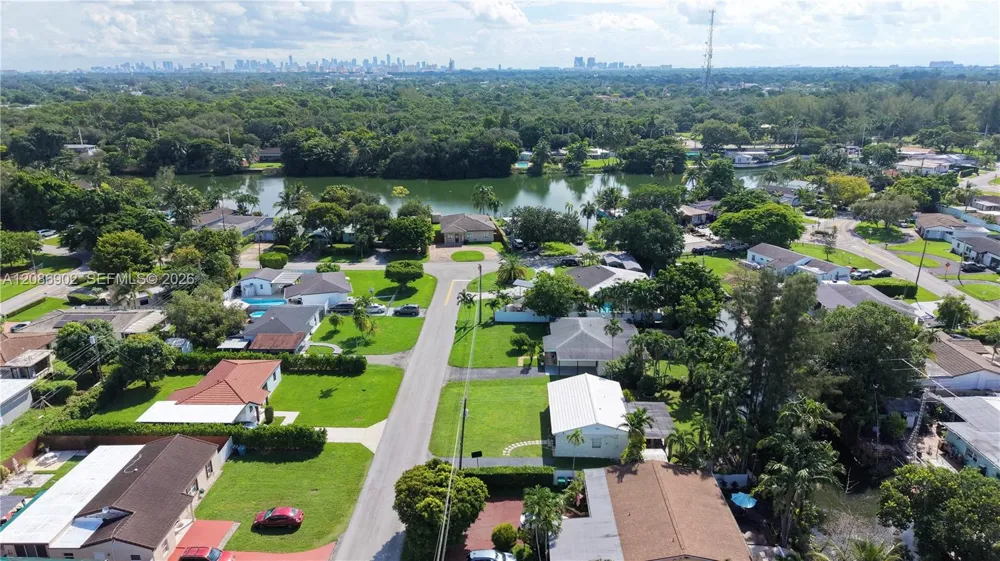 7330 SW 36th St Miami, FL 33155