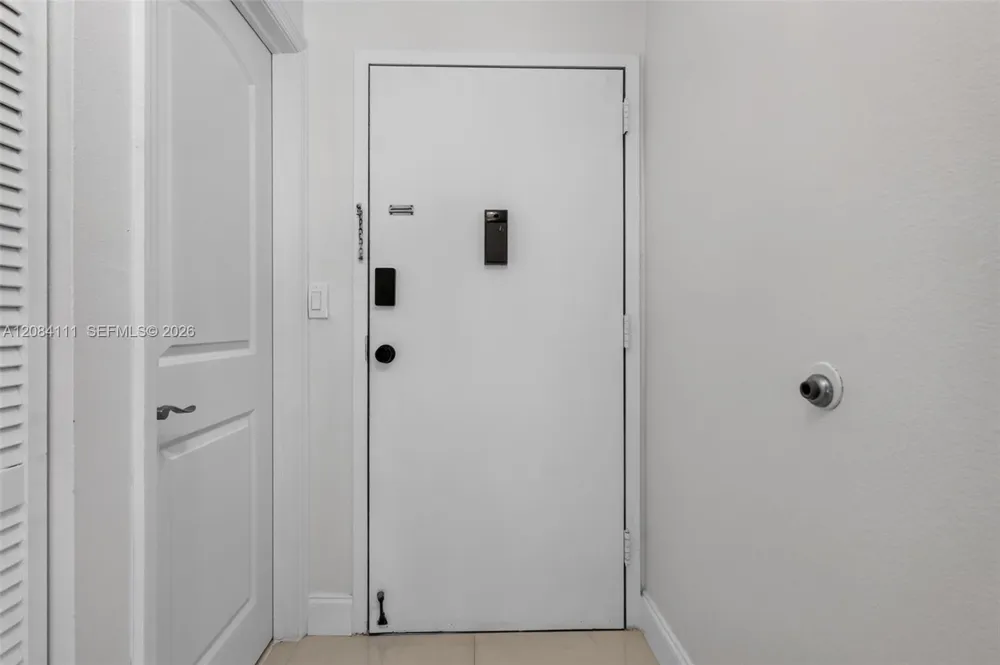 4000 NE 170th St #606 North Miami Beach, FL 33160