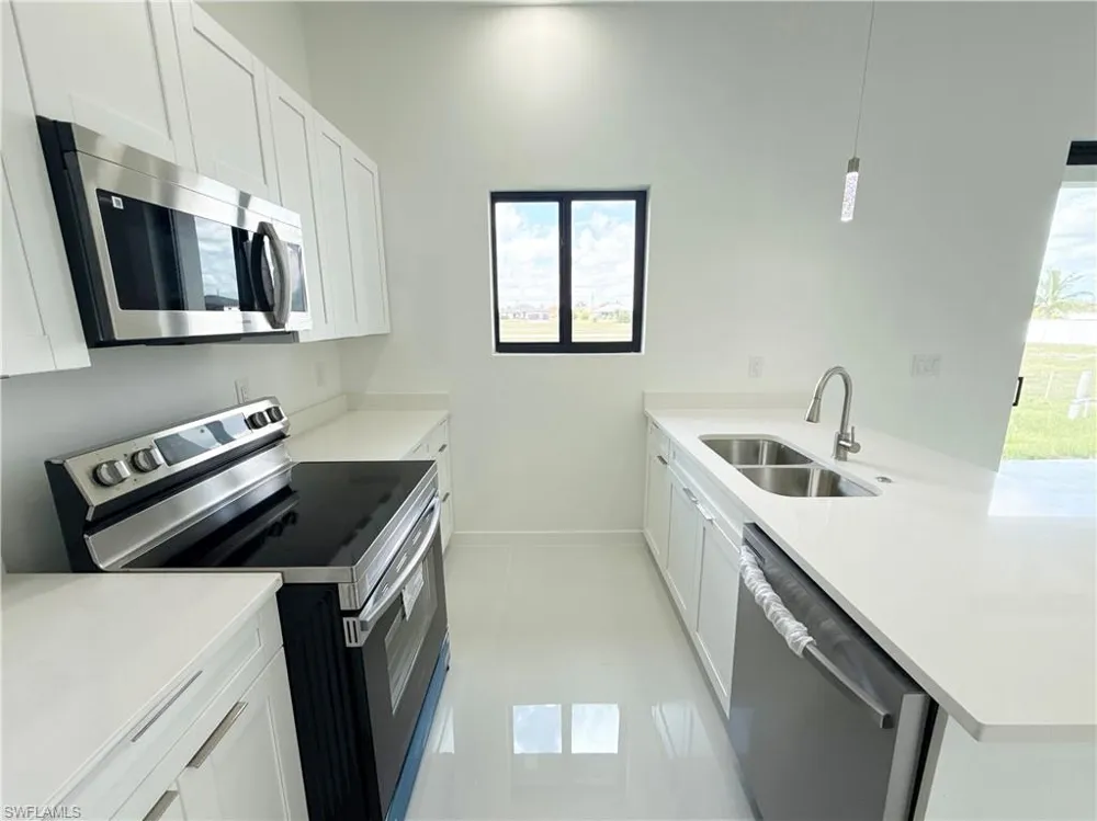 4332 NW 32nd Street Cape Coral, FL 33993