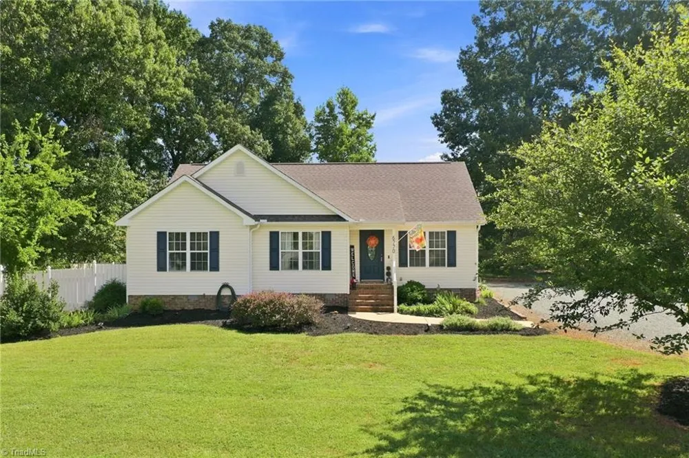 6770 Cottonwood Drive Snow Camp, NC 27349