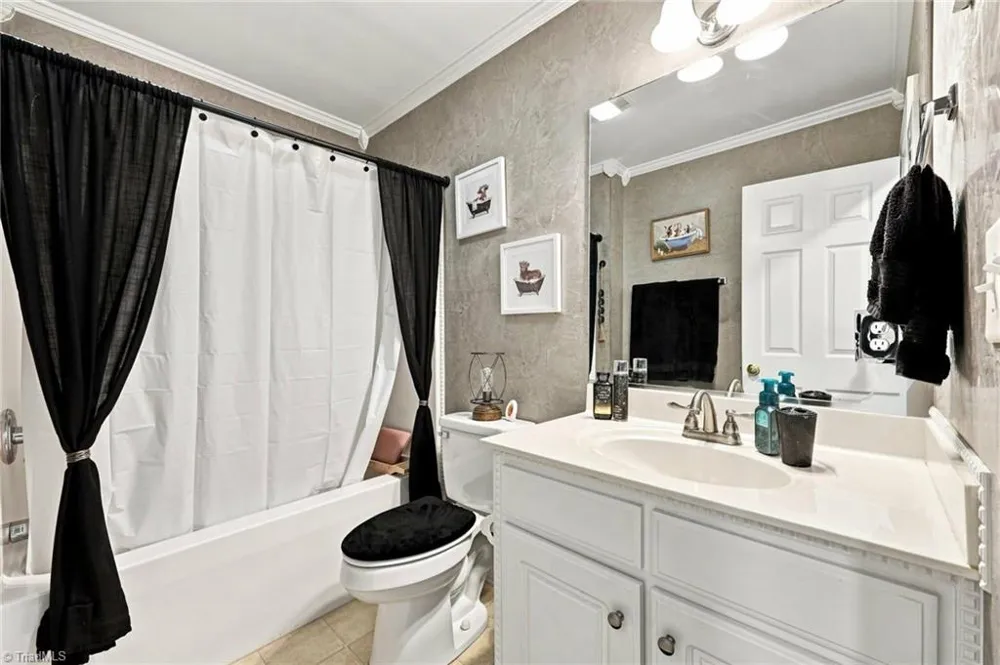 6770 Cottonwood Drive Snow Camp, NC 27349