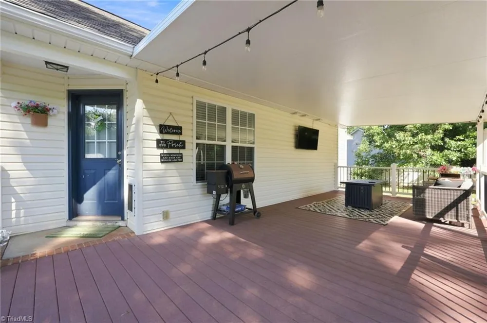 6770 Cottonwood Drive Snow Camp, NC 27349