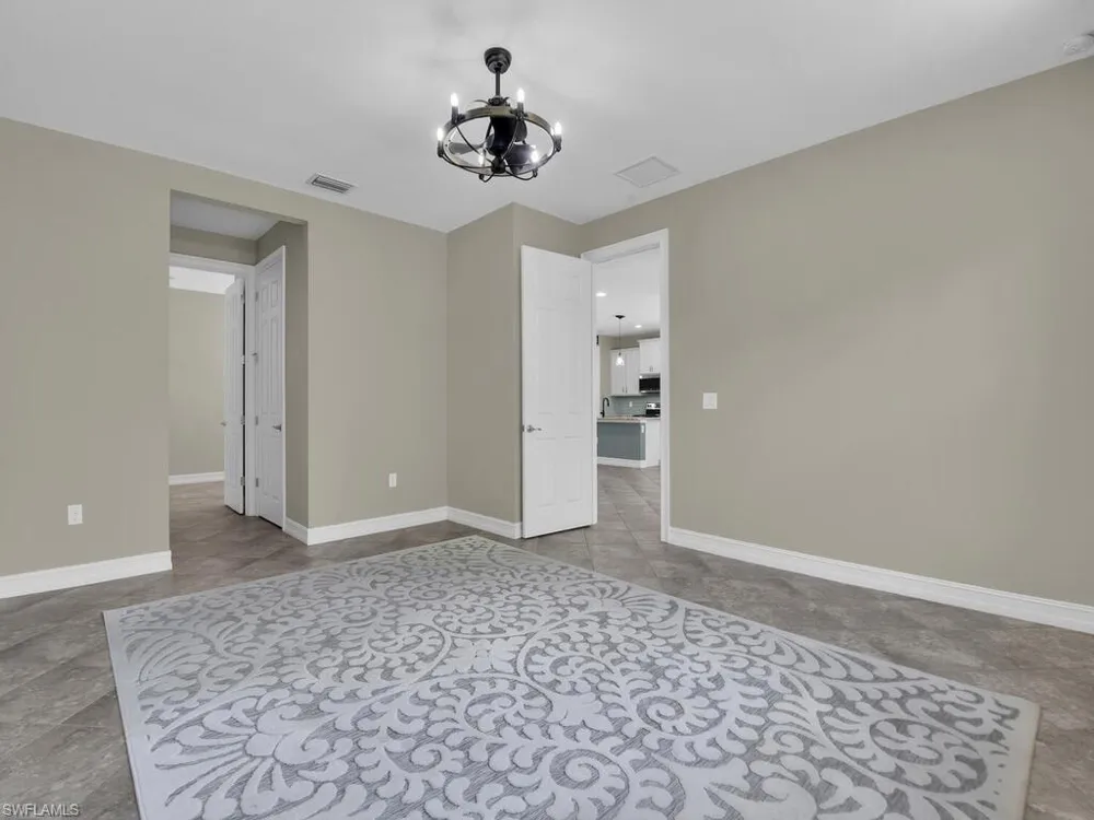 4211 Dutchess Park Road Fort Myers, FL 33916