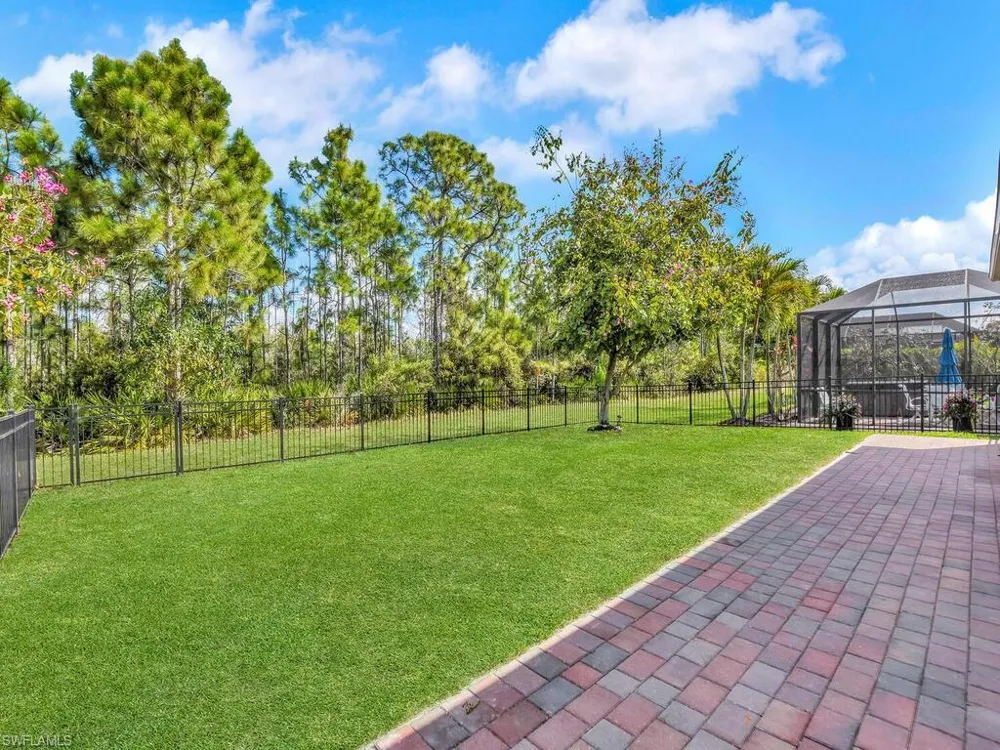 4211 Dutchess Park Road Fort Myers, FL 33916