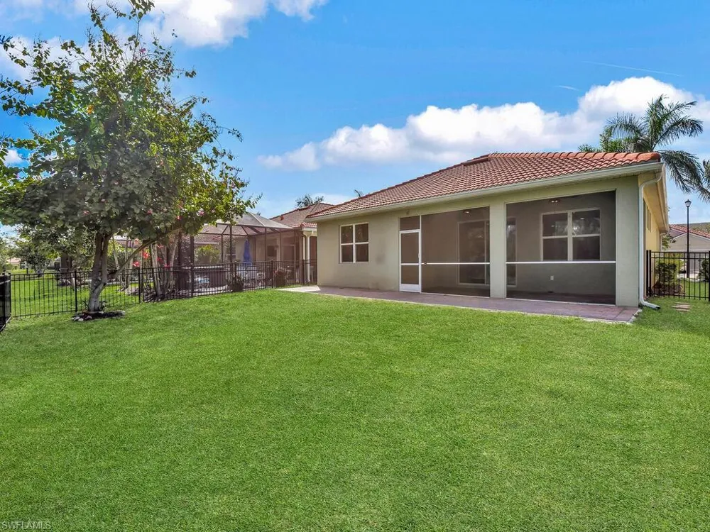 4211 Dutchess Park Road Fort Myers, FL 33916