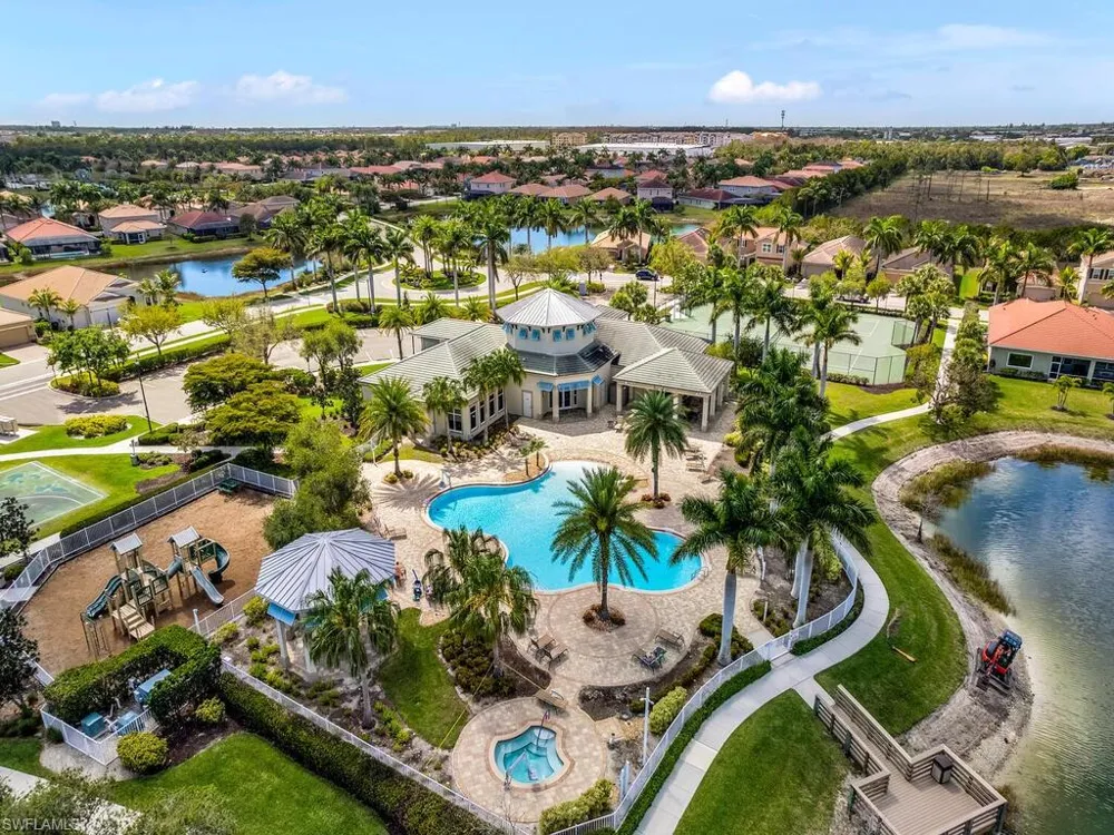 4211 Dutchess Park Road Fort Myers, FL 33916