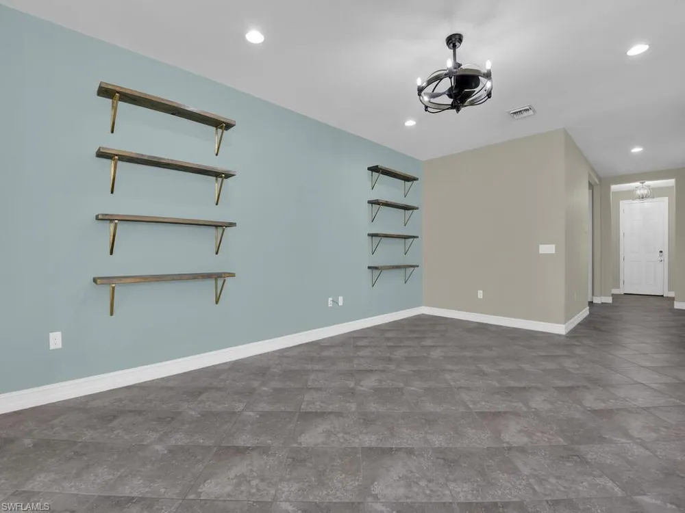 4211 Dutchess Park Road Fort Myers, FL 33916