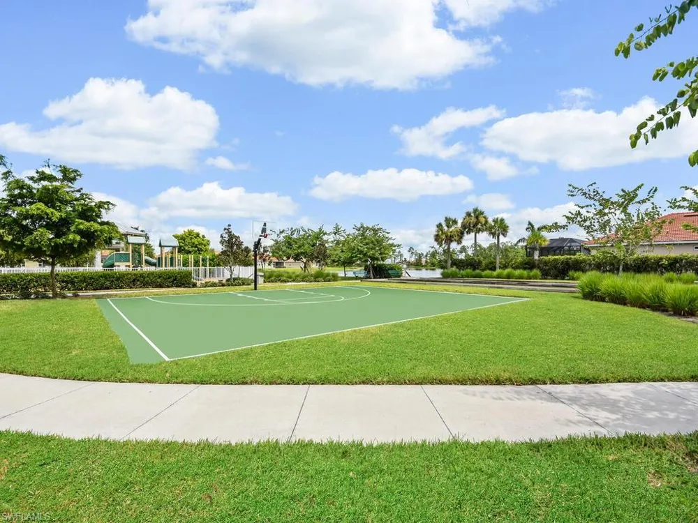 4211 Dutchess Park Road Fort Myers, FL 33916