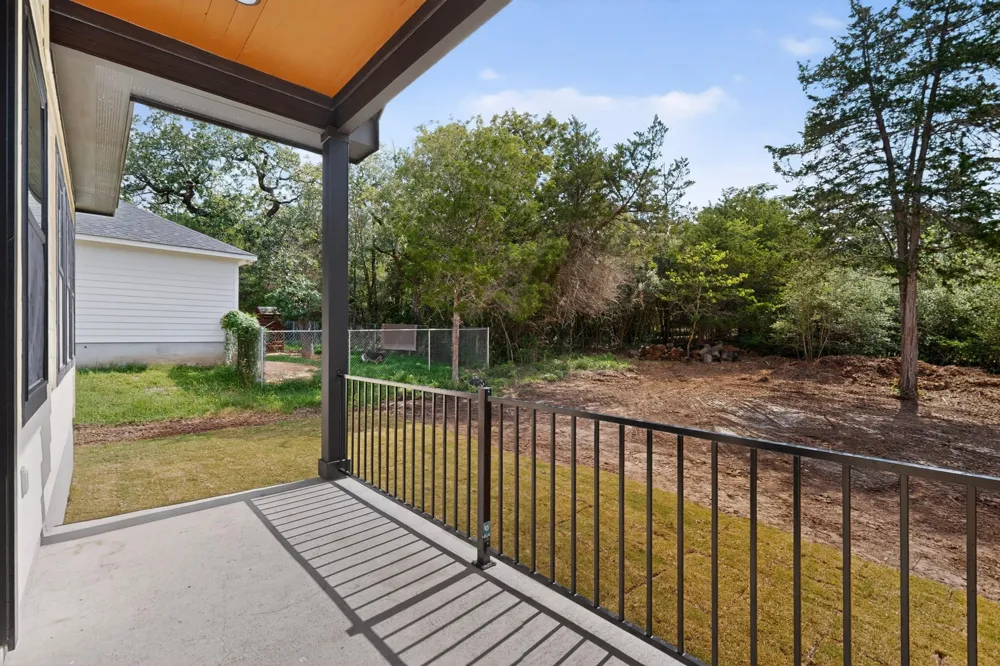 137 N Pohakea Drive Bastrop, TX 78602