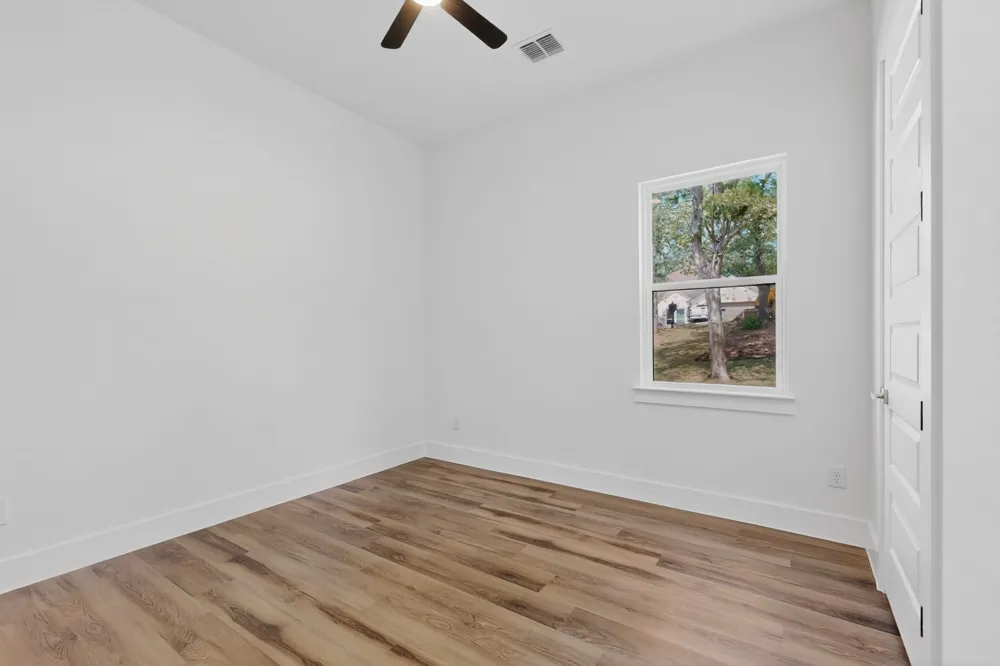 137 N Pohakea Drive Bastrop, TX 78602