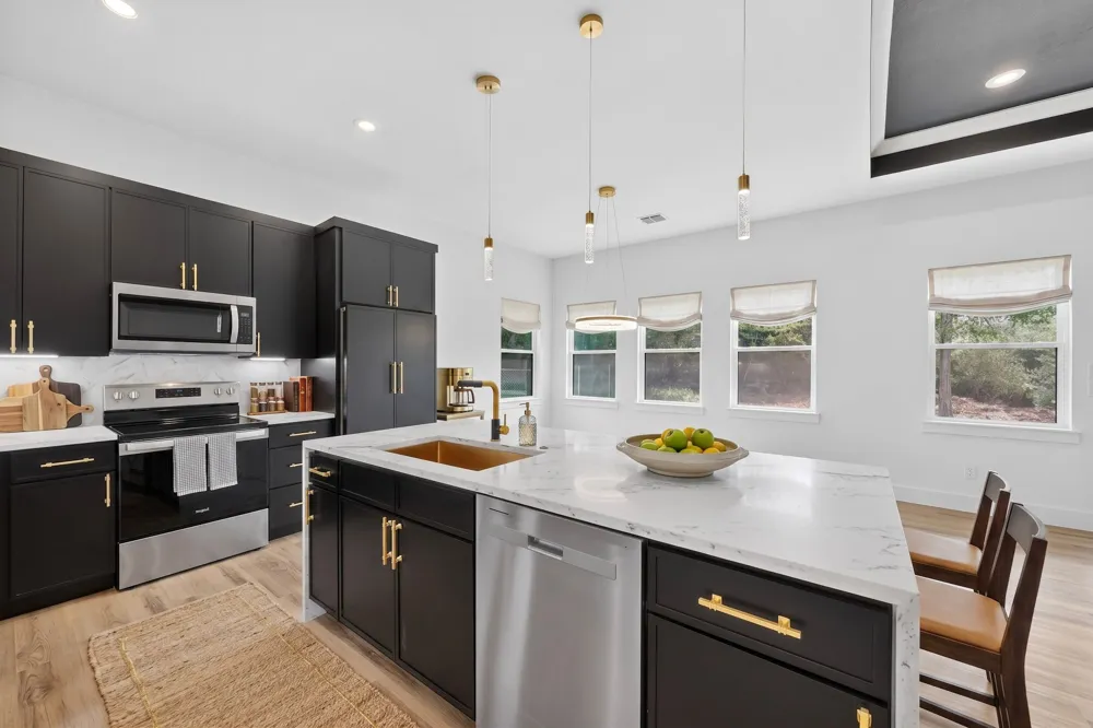 137 N Pohakea Drive Bastrop, TX 78602
