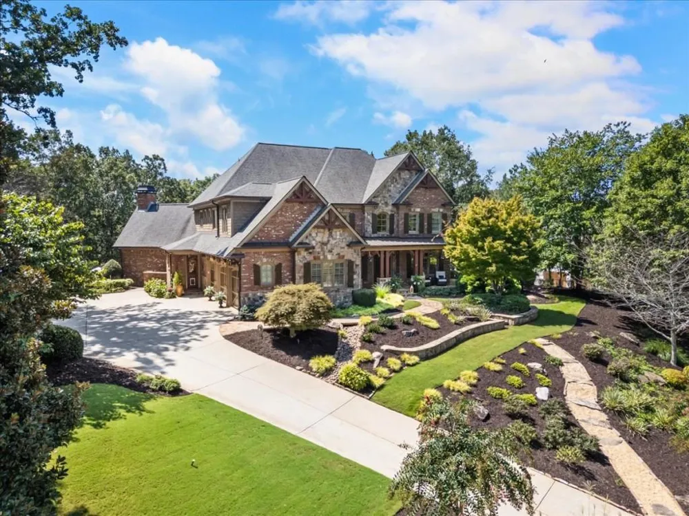 1310 Cashiers Way Roswell, GA 30075