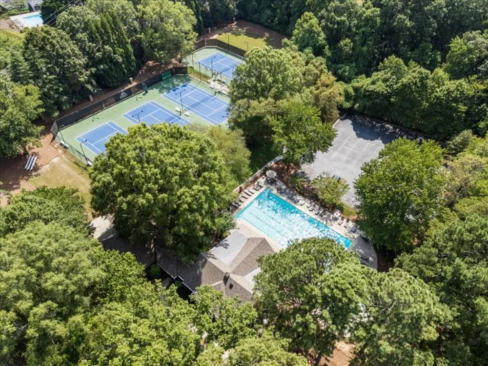 1310 Cashiers Way Roswell, GA 30075
