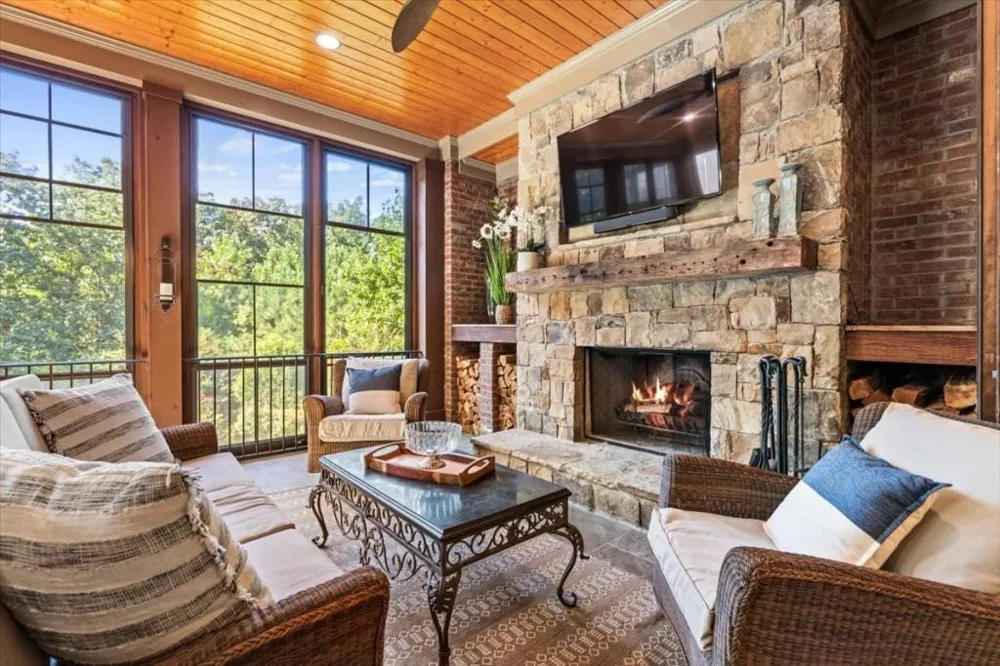 1310 Cashiers Way Roswell, GA 30075