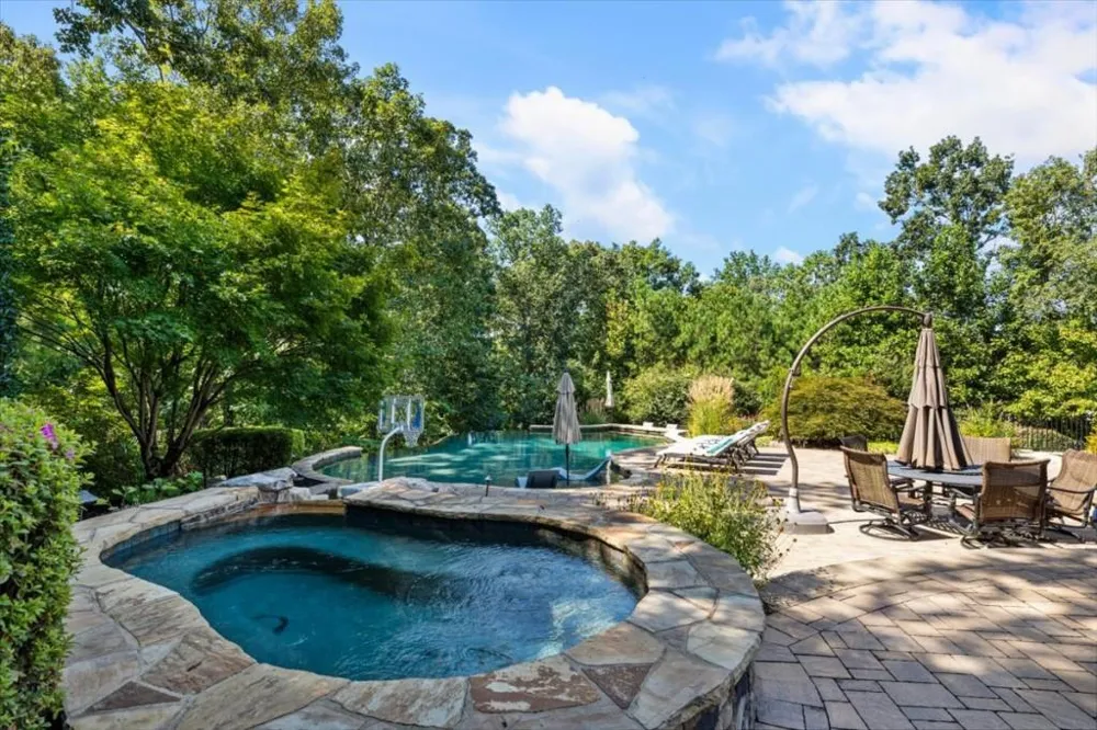 1310 Cashiers Way Roswell, GA 30075