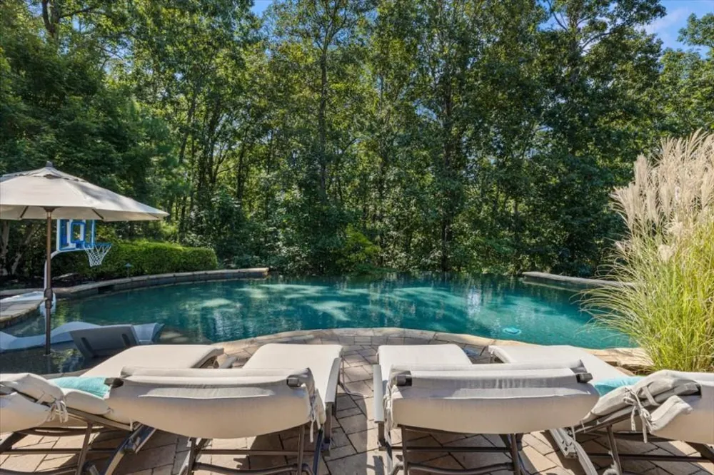 1310 Cashiers Way Roswell, GA 30075