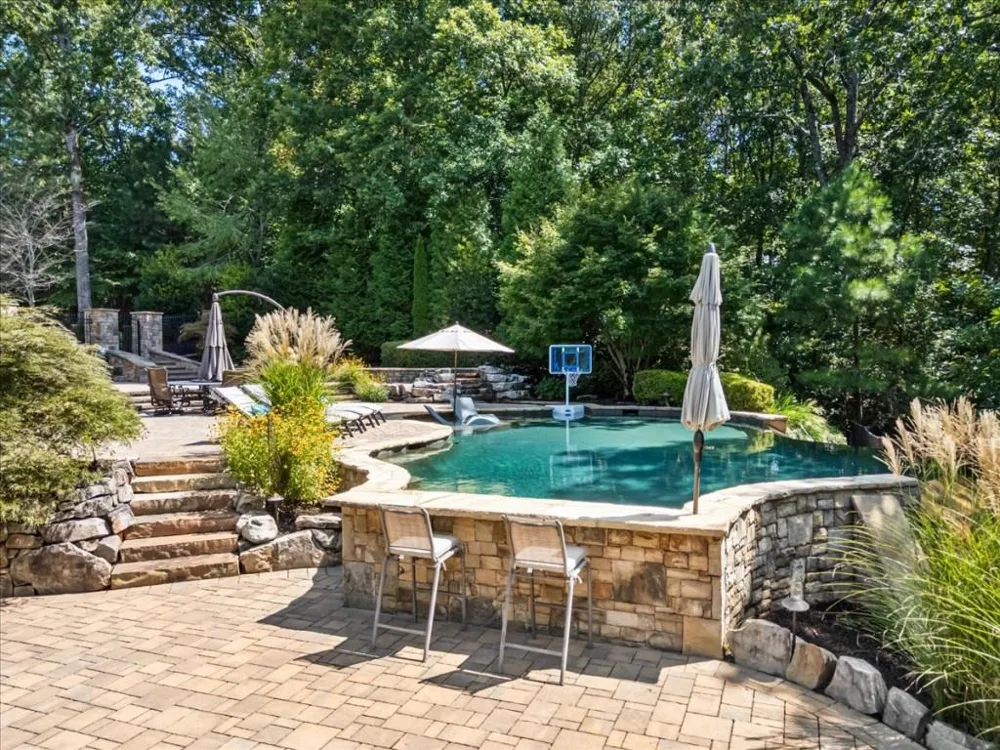 1310 Cashiers Way Roswell, GA 30075