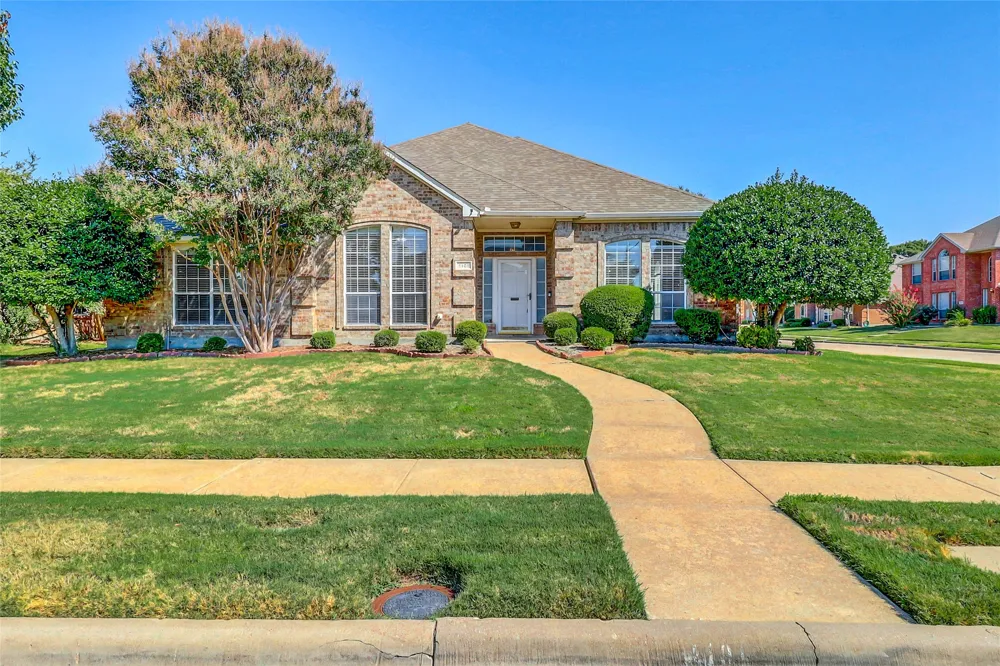 4101 CANDLEWYCK DRIVE Plano, TX 75024