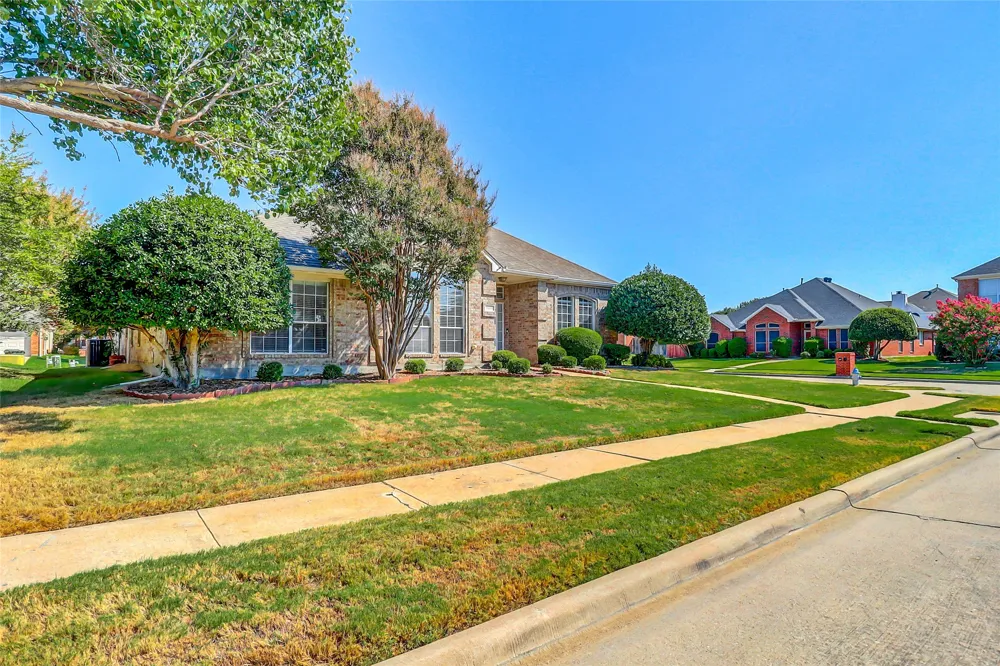 4101 CANDLEWYCK DRIVE Plano, TX 75024