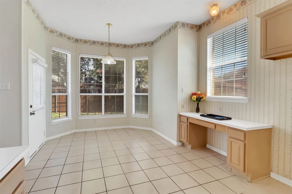 4101 CANDLEWYCK DRIVE Plano, TX 75024