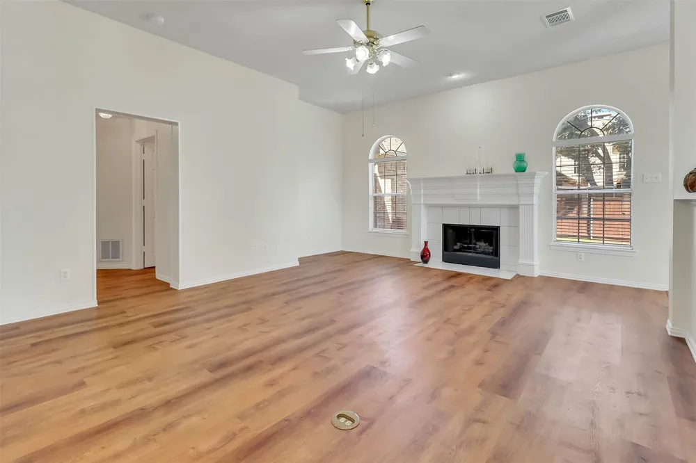 4101 CANDLEWYCK DRIVE Plano, TX 75024