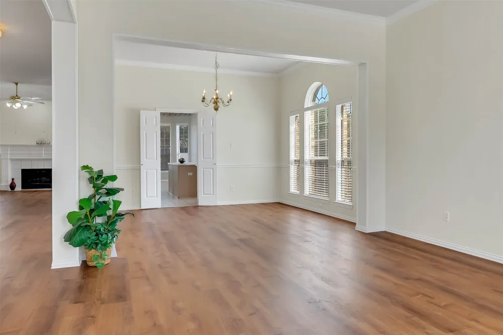 4101 CANDLEWYCK DRIVE Plano, TX 75024