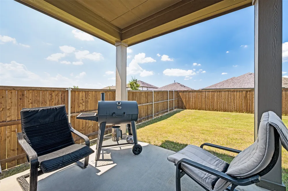 953 Adair Drive Aubrey, TX 76227