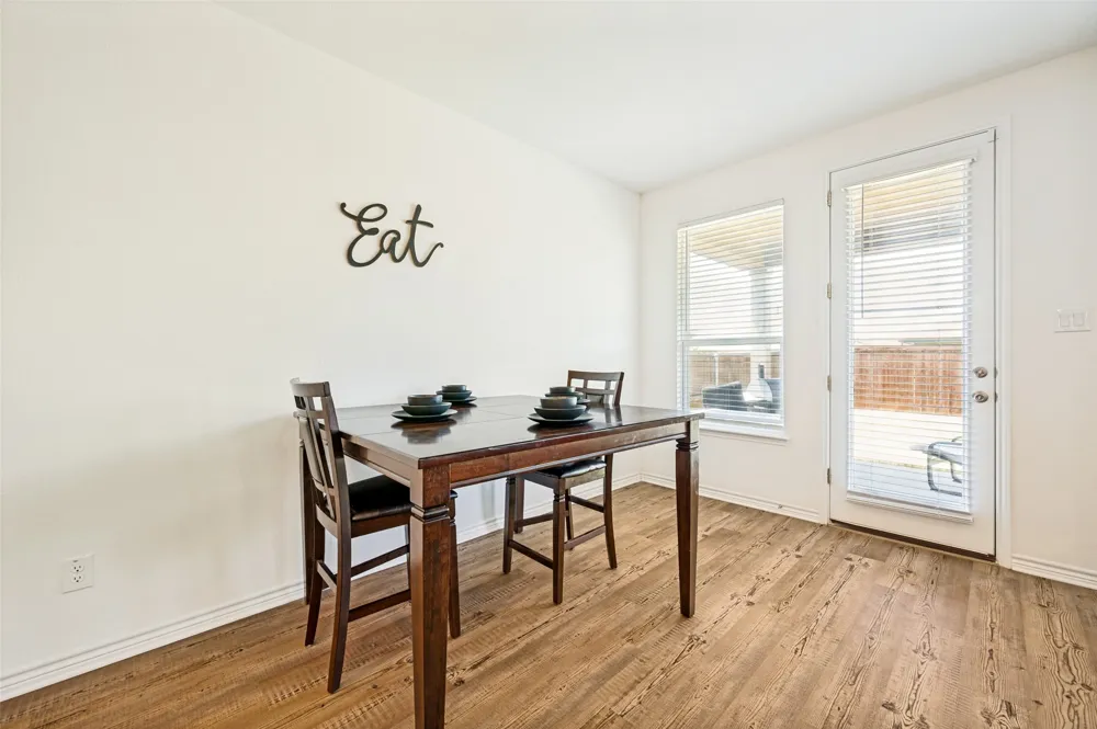 953 Adair Drive Aubrey, TX 76227