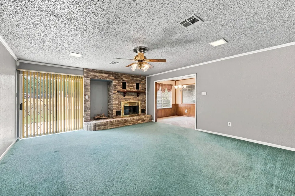 101 W Avenue G Valley Mills, TX 76689
