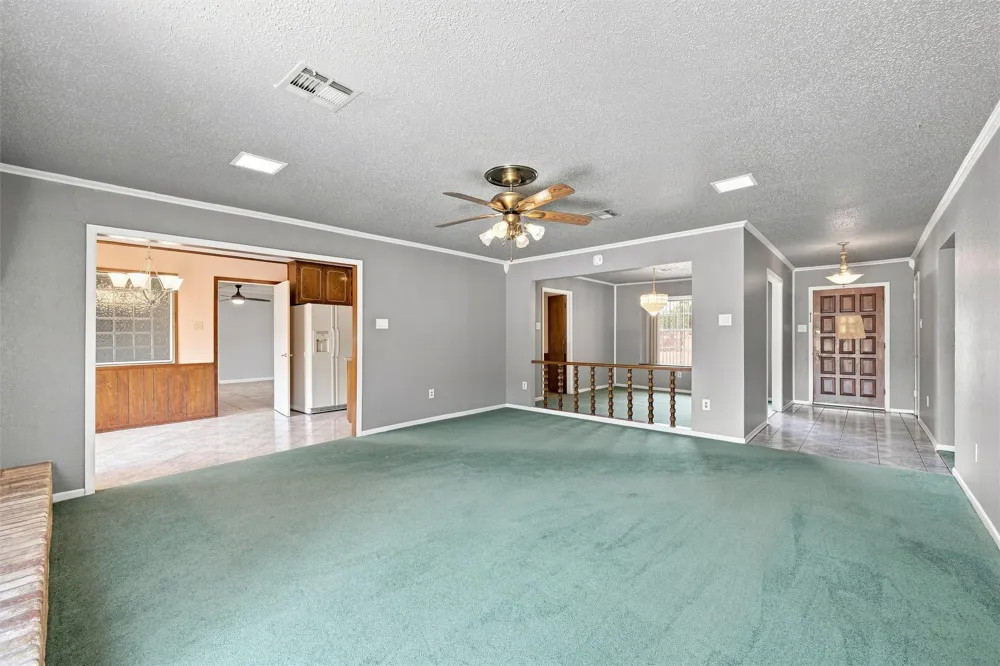 101 W Avenue G Valley Mills, TX 76689