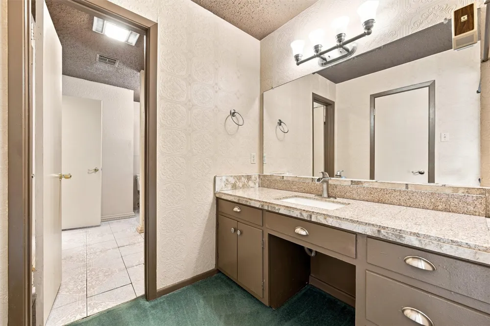 101 W Avenue G Valley Mills, TX 76689