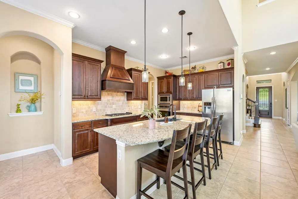 1516 Richland Hollow Lane Friendswood, TX 77546